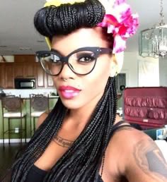 DESTRCTIONXDOLL's tweet photo. Turning 25 this year but only 5 years away from turning into this https://t.co/EU517dhrWE