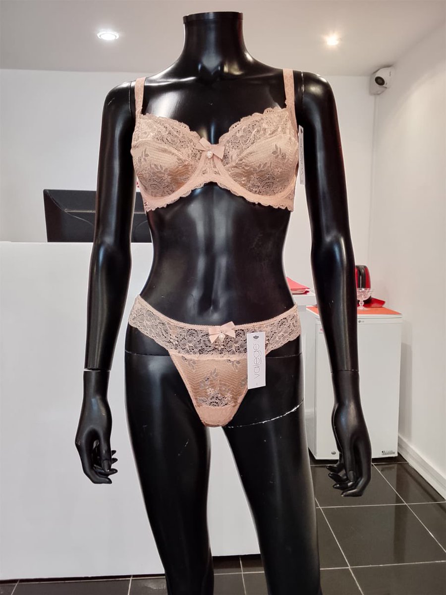CANDY Lingerie tweet media