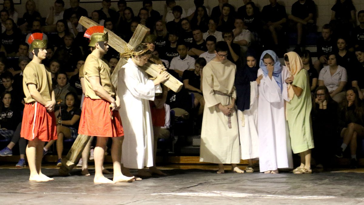 RapidCitydiorc's tweet image. #tbt 2017 Father Max Vetch, pictured here as a senior at St. Thomas More, during the Living Stations of the Cross #stationsofthecross #diorcarchives  #diorc