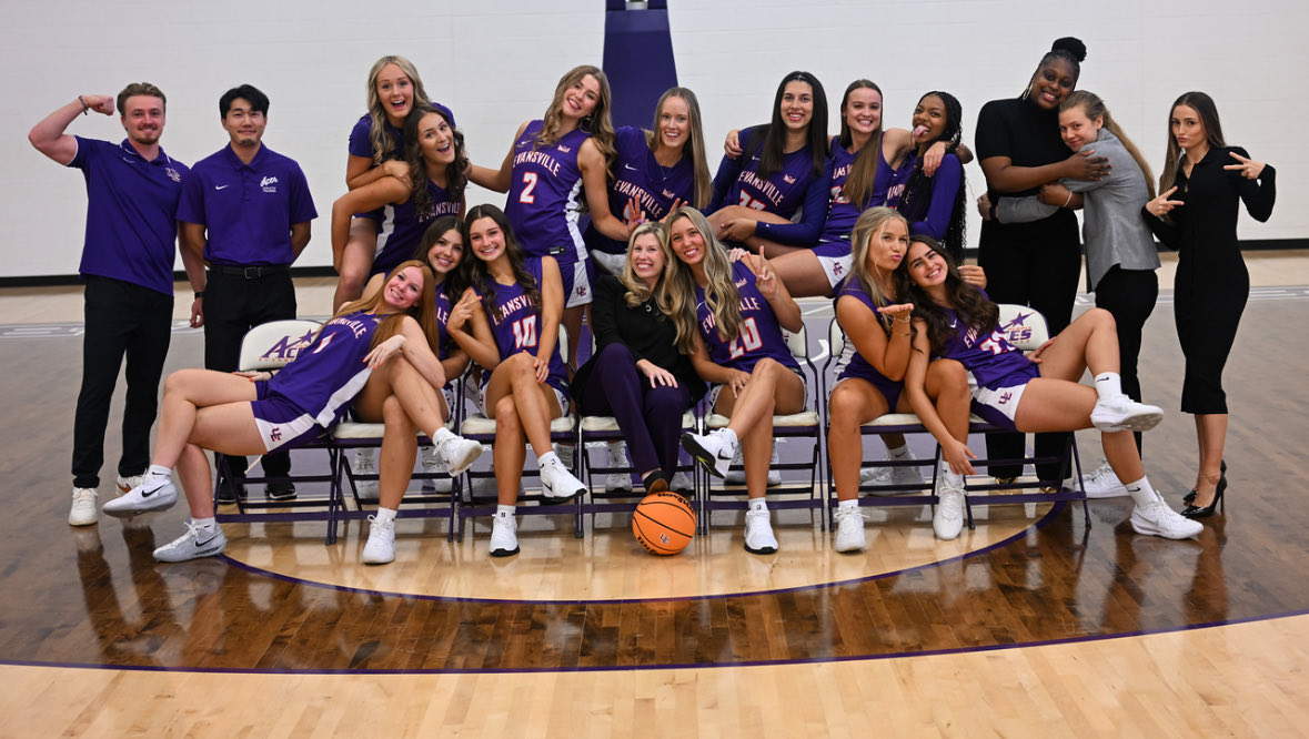 k_kreinhagen11's tweet photo. appreciation post for the place that has given me friendships and relationships for the rest of my life… cya next year evansville 💟💟 #year3otw https://t.co/nmHdphAeDK
