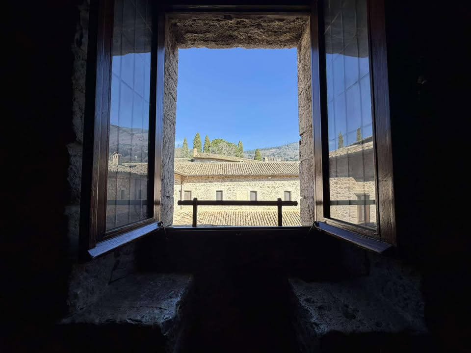 Assisi Italy tweet media