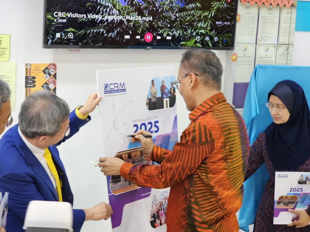 simkuihian's tweet image. 16.4.2026.  CRM’S 2025 Annual Report Launch &amp;amp; IQVIA White Paper Launch by YBDS Dr Dzulkefly Ahmad, Minister of Health Malaysia

Thank for selecting #CRC of #SGH to launch 
✴️CRM’S 2025 Annual Report &amp;amp; 
✴️IQVIA White Paper – “Malaysia : The new Destination for Early Phase Trials”