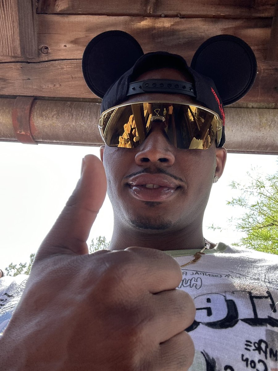 Quincy Olivari tweet media