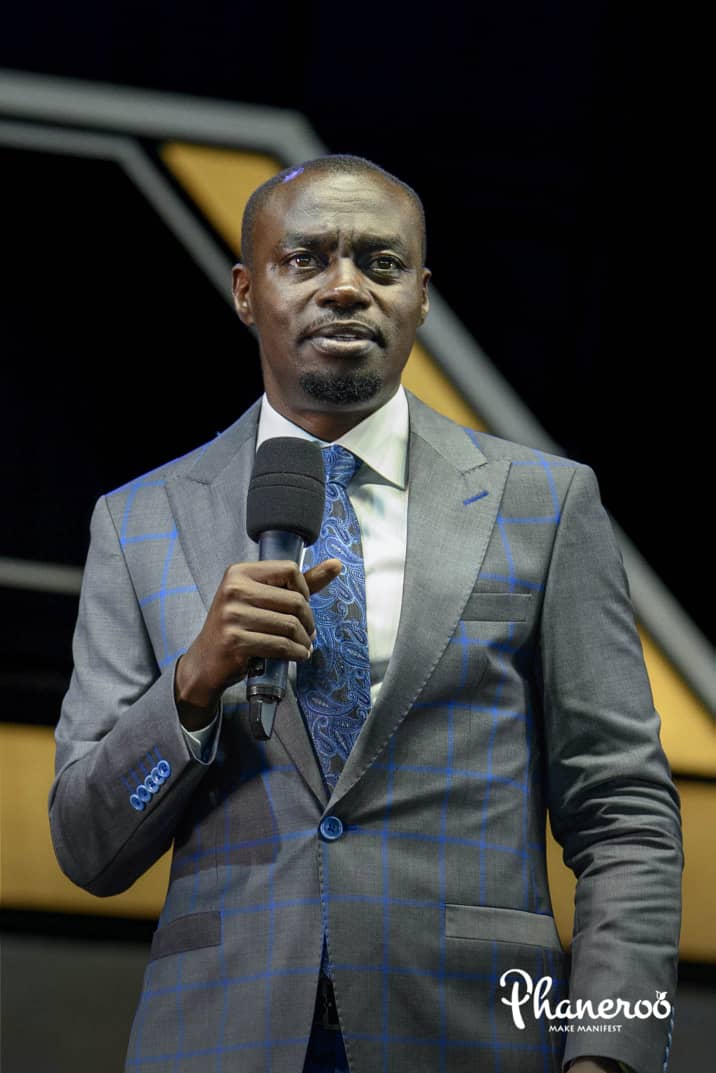 mubezi_clinton's tweet photo. To strengthen yourself in the Lord is to receive the strength of the Lord that was made available for you by Him and Him alone. SELAH
#HowToEncourageYourself
#Phaneroo https://t.co/JOyt4e2QDb