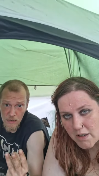 4WickCandle's tweet photo. GMan just showed Shanny and Rev in their tent ⛺️
https://t.co/sBpfjClKGl https://t.co/wrhubvogai