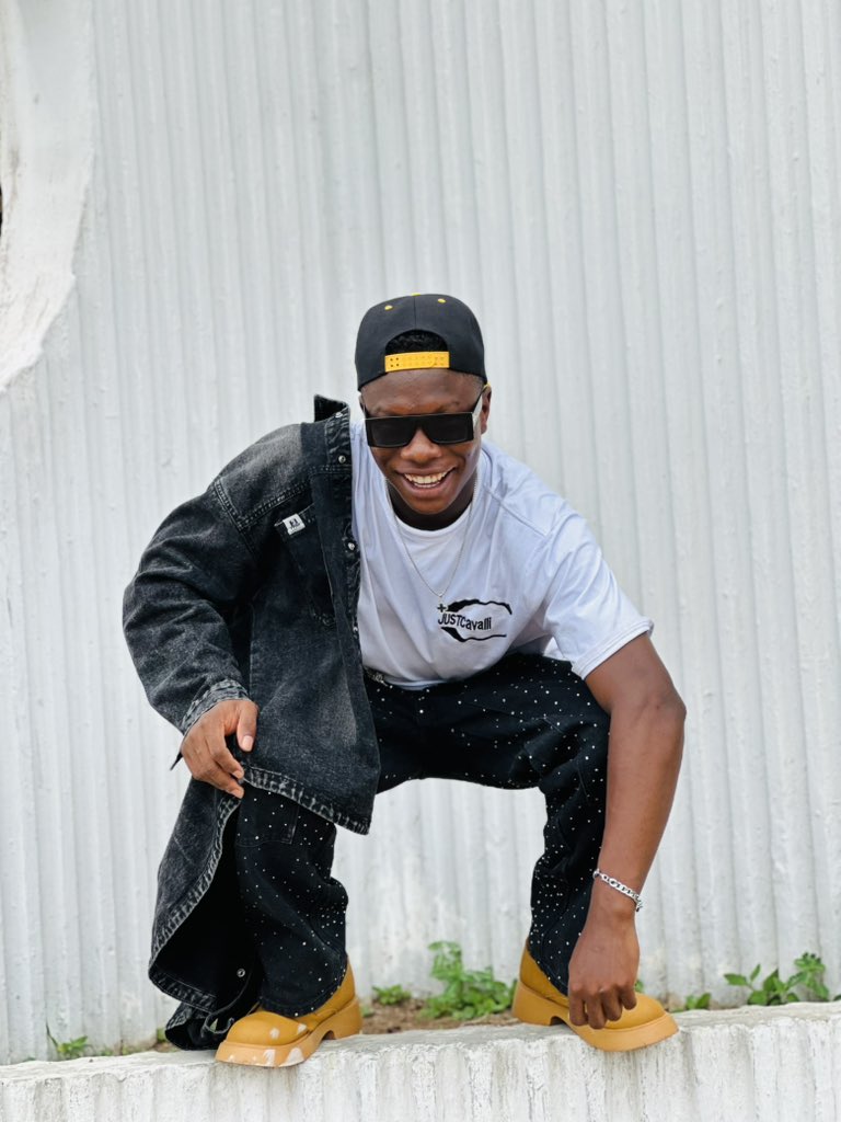 Dahn✌️ tweet media