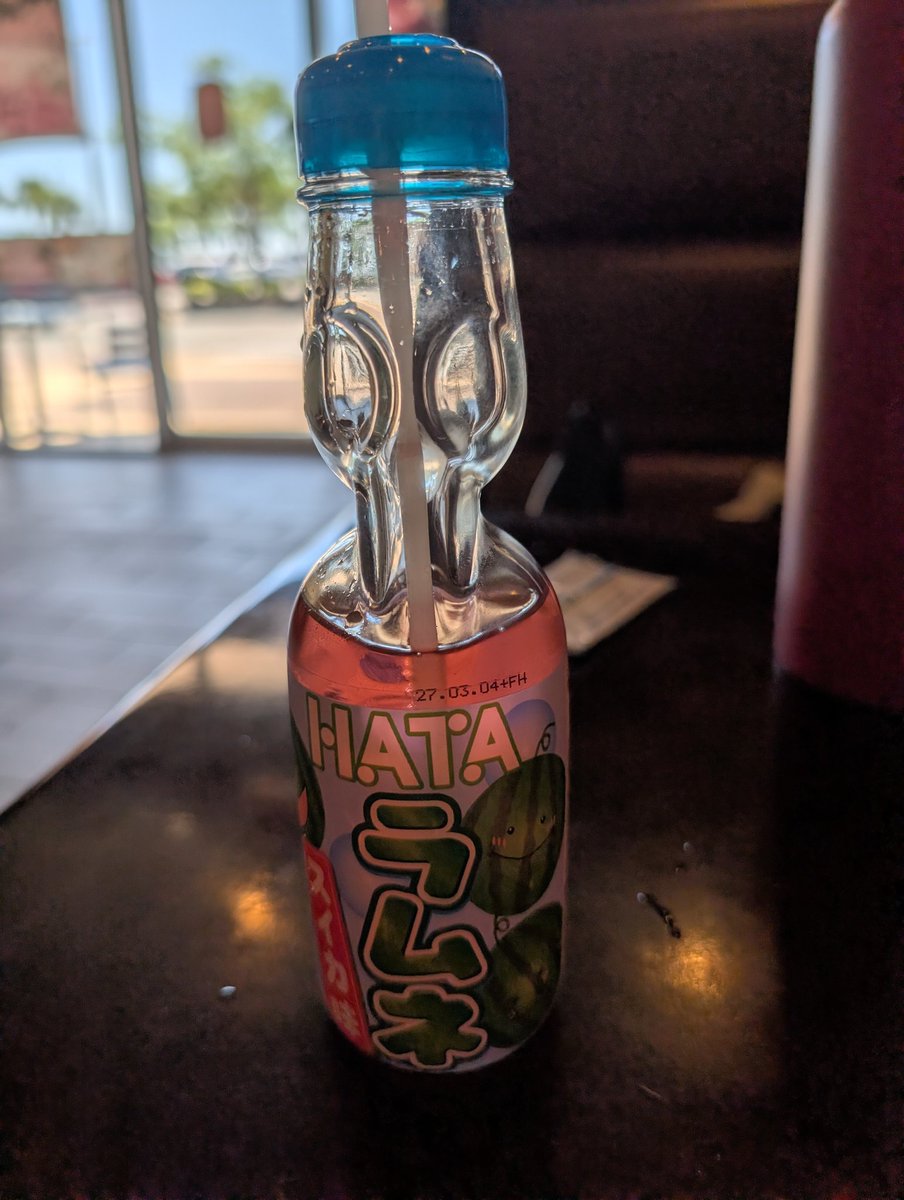 _Voyagevista_'s tweet image. Good company + good eats + Ramune = perfect afternoon 🥤✨
#Foodstagram #FoodPhotography #Aesthetic #VibesOnly #DayInMyLife