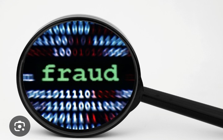 Si ya está demostrado que hay fraude electoral, solo queda la expulsión de Corvetto y luego su encarcelamiento! E, inmediatamente después, investigar si el gobierno al mando de Balcázar ha estado directamente involucrado en este fraude. De ser así, deben ponerlos a todos en