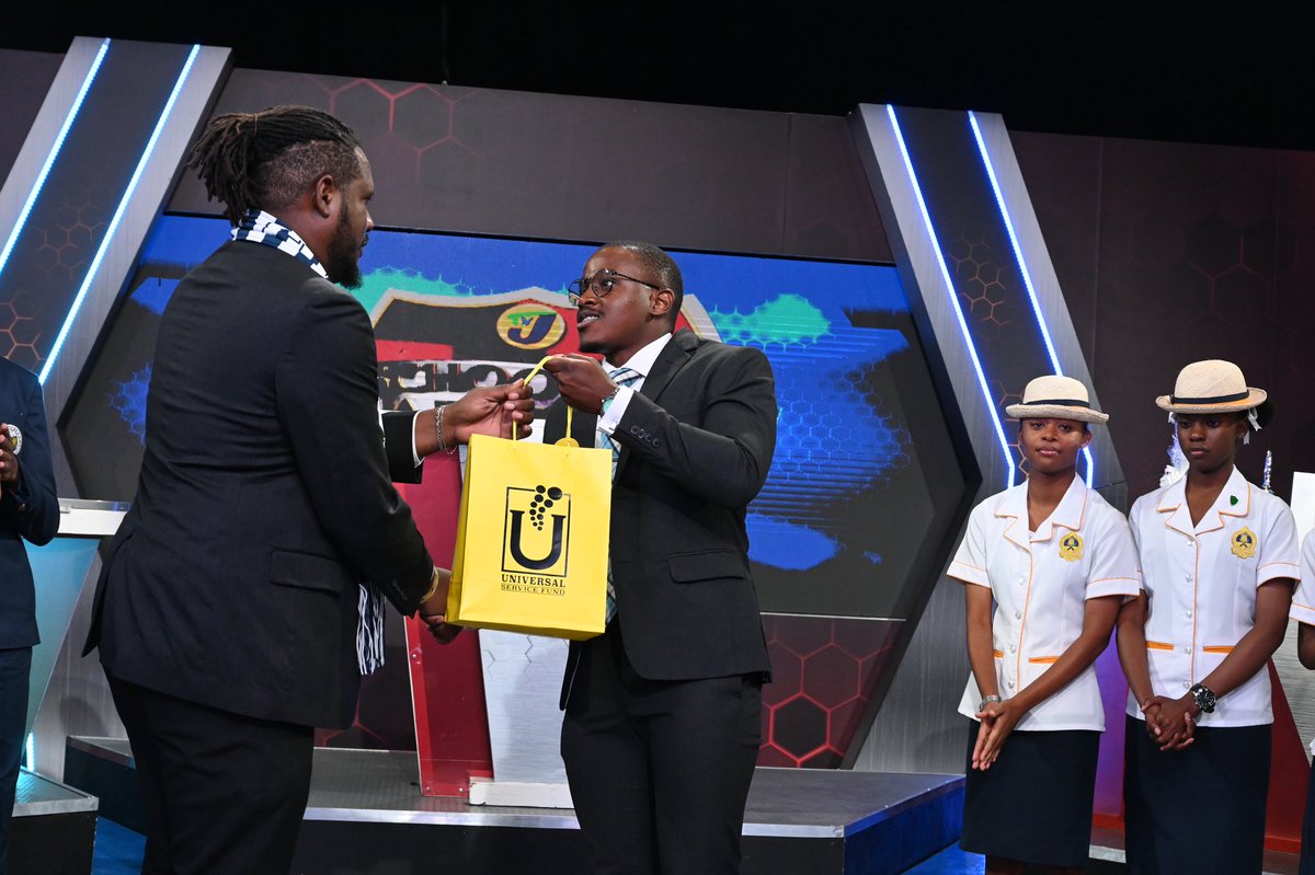 usfjamaica's tweet photo. We were proud to support the School Challenge Quiz Finals, celebrating Jamaica’s brightest minds.
Congrats to Jamaica College (1st place 6 laptops) and Westwood High (2nd place 6 tablets)!
Supporting education through technology is at the heart of our mandate. #Connec2Progress https://t.co/IGhNugrMco