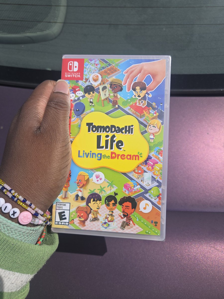 Resident Flower Boy tweet media