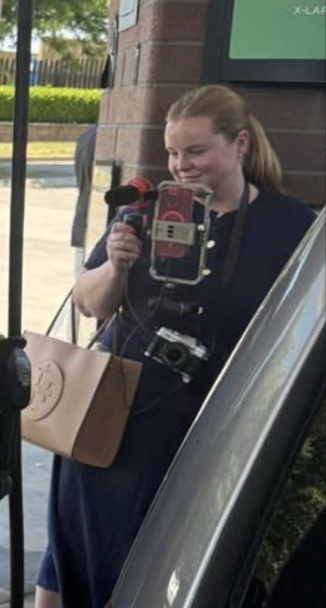 🐶WOOF CLITZER🐶 tweet media