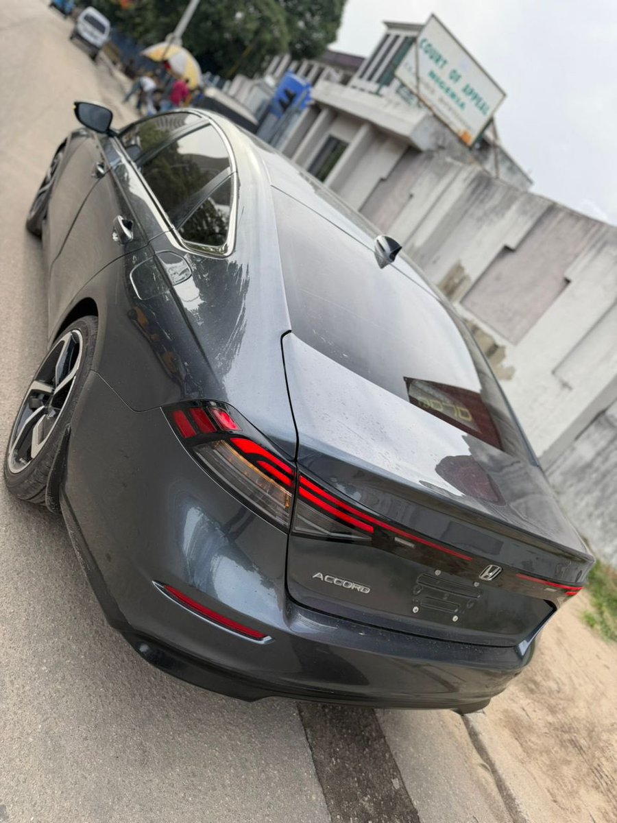 Distress deal‼️Accident free. 🇺🇸Toks. 2024 Honda accord. Thumbstart. 360’ camera. V4 powered. Dec 2025 entry. Absolutely buy and drive. 
Price: 27m
Location: Ikoyi