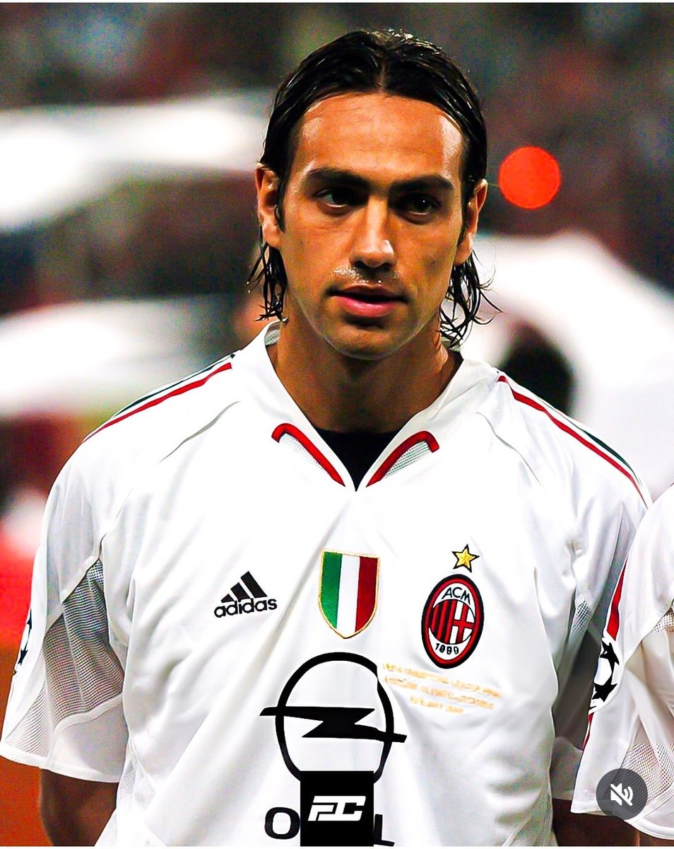00sFootb4ll's tweet photo. Alessandro Nesta appreciation tweet 🇮🇹⭐ https://t.co/TKdtsfWMeS