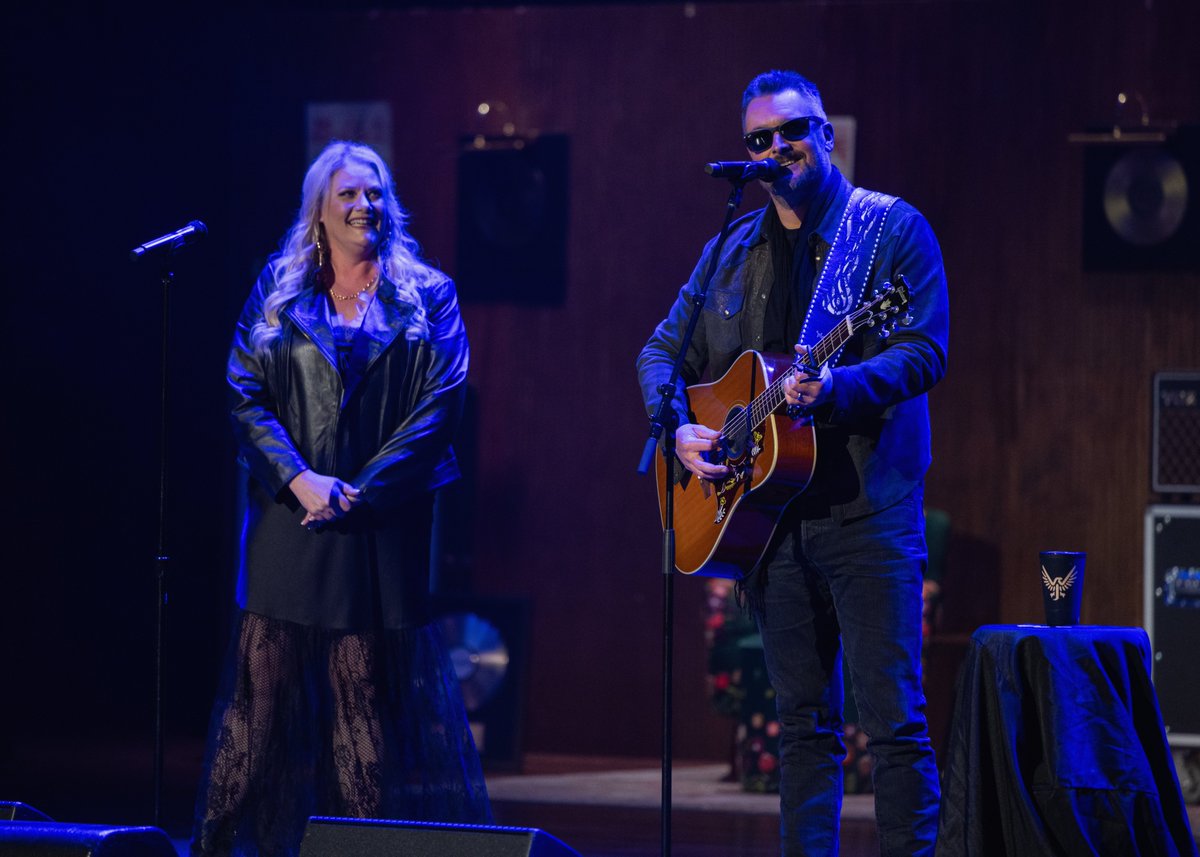 Eric Church tweet media