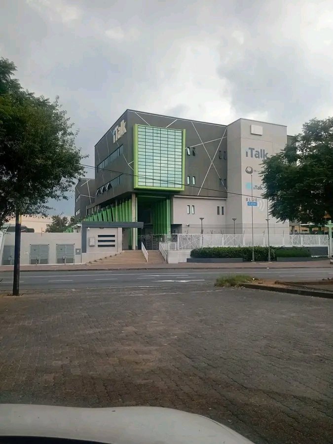 TWAR___SA🇿🇦 tweet media