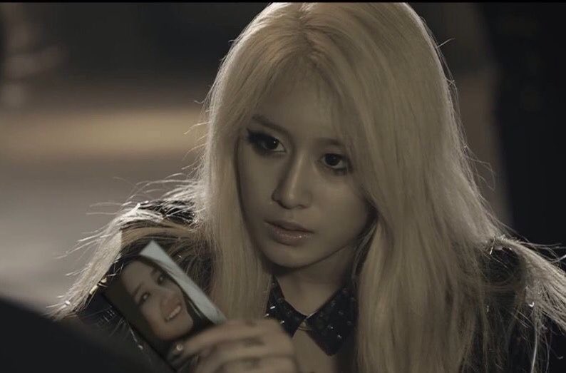 pourlesjolies's tweet photo. jiyeon https://t.co/3M1ppdsNdg
