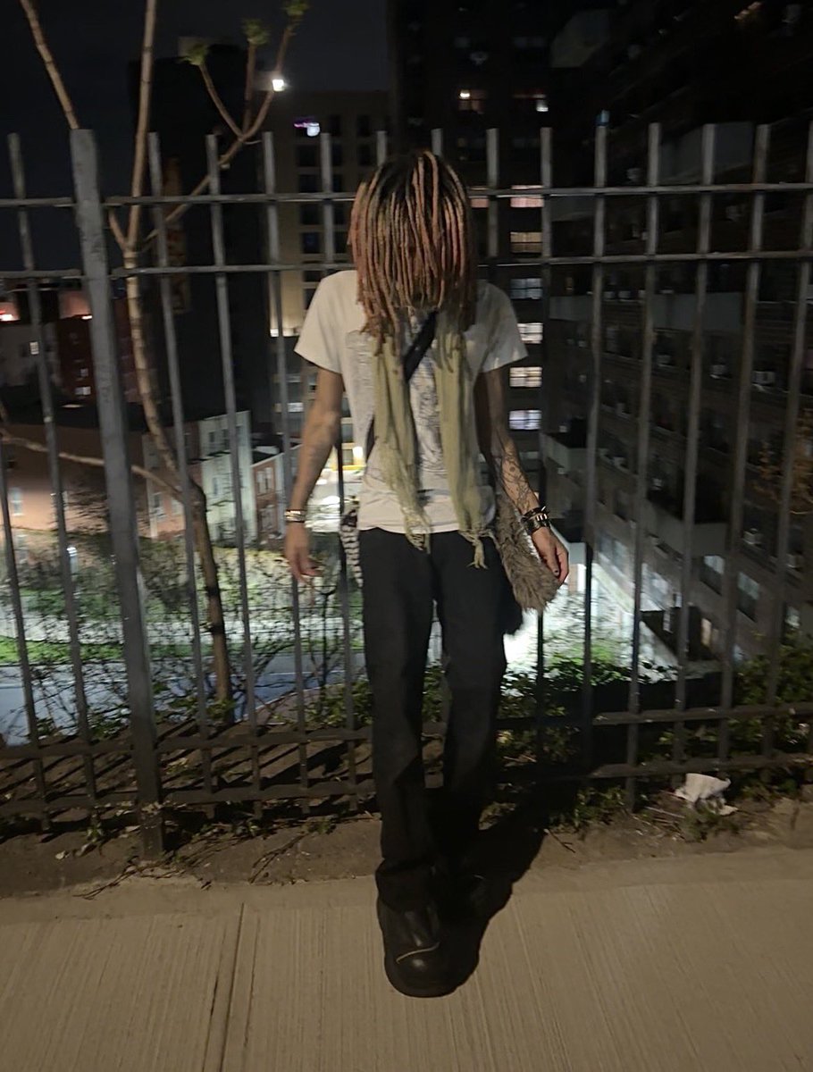 00apathy tweet media