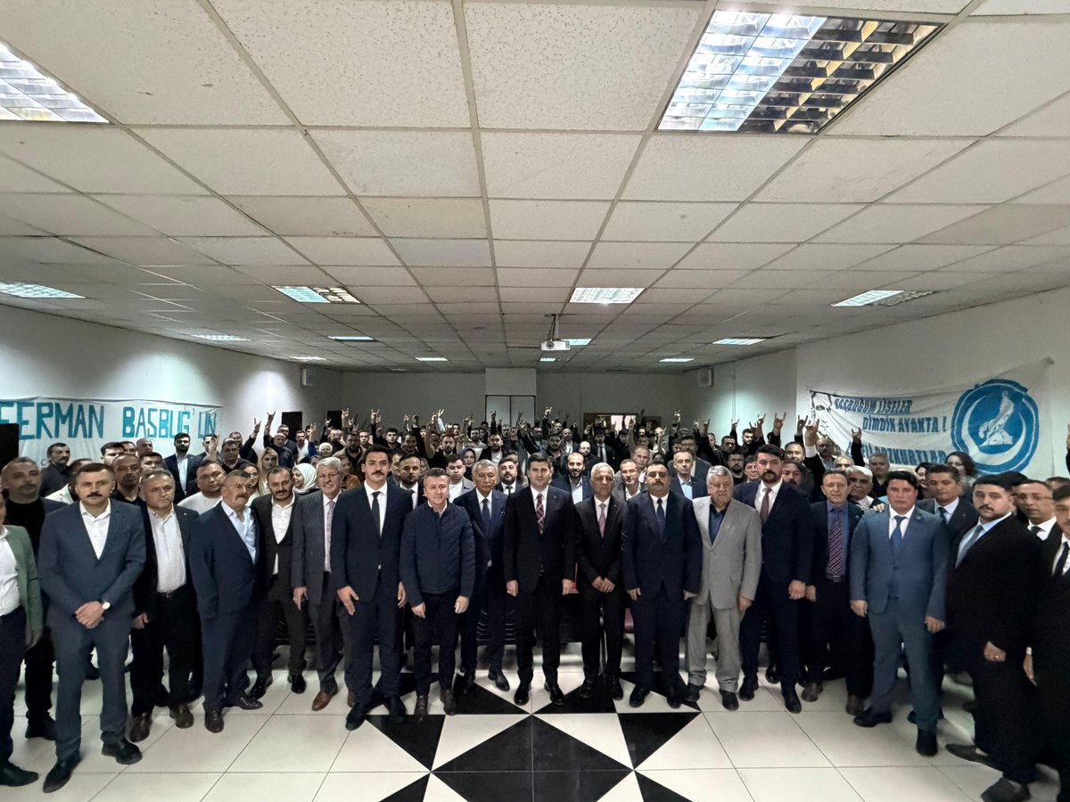 ayyildirim1's tweet photo. Ülkü Ocakları Isparta İl Başkanlığına Ali Özkan atanmıştır. Yeni görevinde başarılar diler, görevini devreden Alperen Anıl'a teşekkür ederim. https://t.co/ATTXPe8XXR