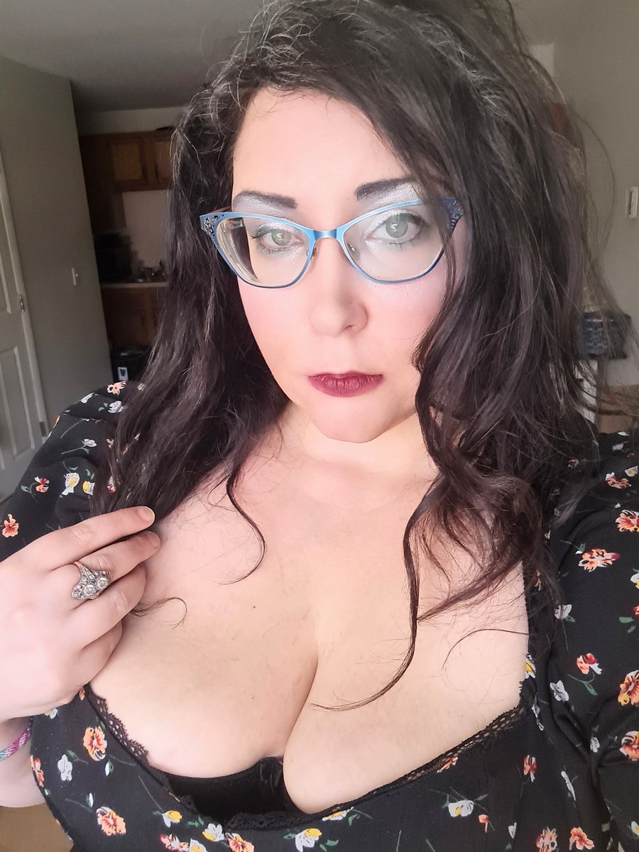 WensdaiAmbrose's tweet image. Did you know 55% of all movies are rated R?

#didyouknow #didyouknowfacts #movies #facts #percentages