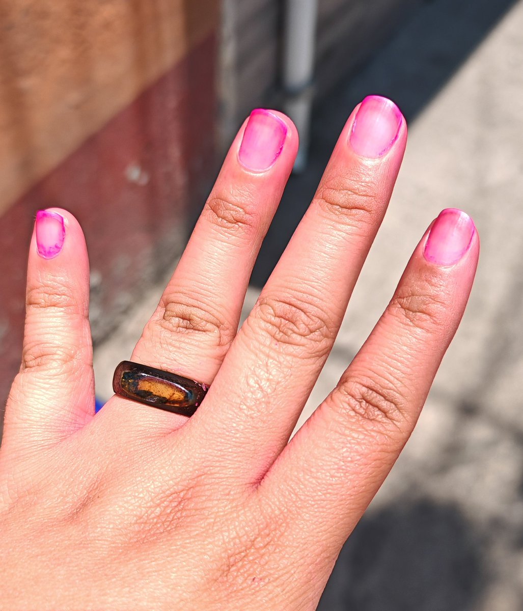 KAR ❤️🩹 𝓗𝓸𝓵𝓵𝓪𝓷𝓸𝓿 tweet media