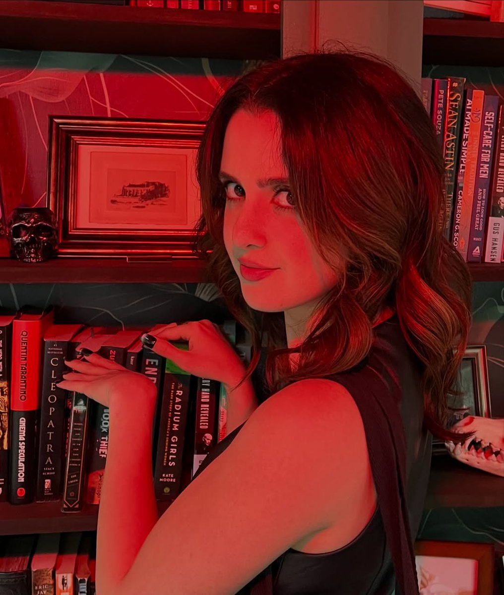 lauramaranews's tweet photo. 📲| Laura Marano via Instagram https://t.co/lcZXPowJd5