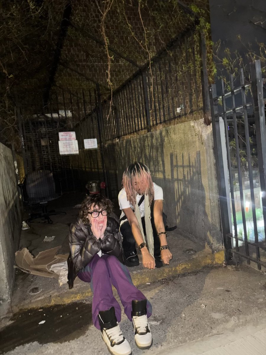 00apathy tweet media