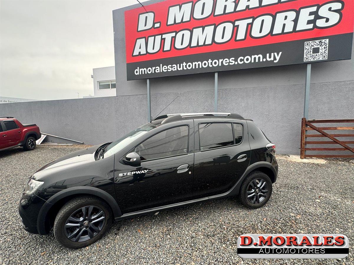 dmoralesauto's tweet photo. Renault Stepway INTENSE Negro 1.6 Año 2021 IMPECABLE! 90.361 km único dueño USD 15.900. Aceptamos Permutas. Financiación Propia y Bancaria. Consultas al 4399 3172 / 099 690 807. WhatsApp 099 690 807 https://t.co/8XQe01yt7y https://t.co/V2VOKoN5rd