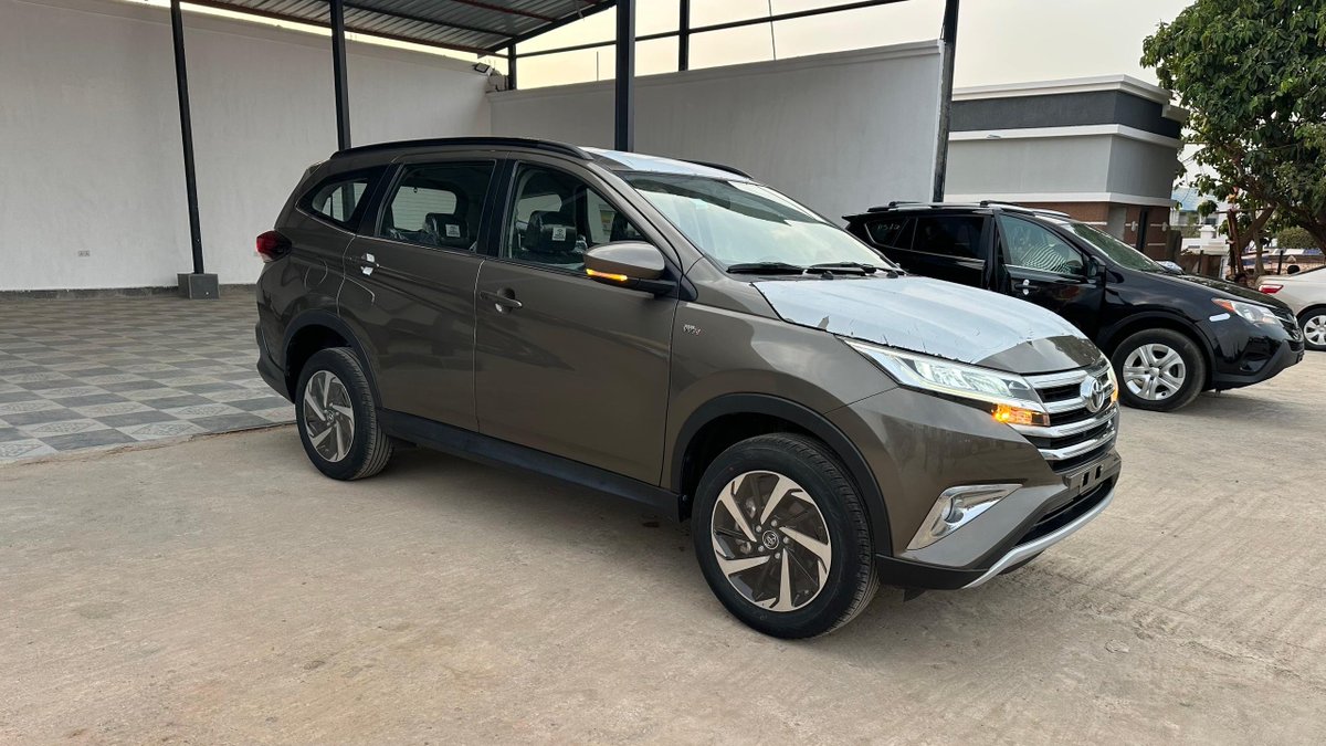 ABMOTORS_NG's tweet image. Brand New 2023 Toyota Rush Keyless
Price 43M
Original Custom Papers 
Kaduna, Nationwide Delivery 🚚 

📞 07068404450 #brandnew
