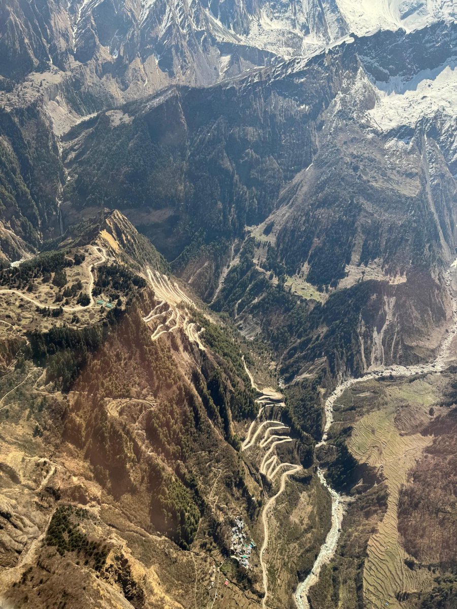 BROindia's tweet photo. #BROIndia #KailashMansarovarYatra #DevbhoomiUttarakhand #InfrastructureForNation
Lt Gen Harpal Singh, DGBR, reviewed critical road infrastructure works under Project Hirak in Kumaon, aimed at enhancing strategic connectivity and facilitating the upcoming Kailash Mansarovar Yatra.
He commended BRO personnel and CPLs for their unwavering commitment to nation-building in extreme conditions, while also assessing progress in close coordination with defence formations.
Strengthening borders, enabling pilgrimage, and building the nation—one road at a time.
Jai Hind 🇮🇳
@rajnathsingh
@pushkardhami
@SethSanjayMP
@LtGenGurmit
@adgpi
@PIB_India
@PTI_News
@ians_india
@ANI