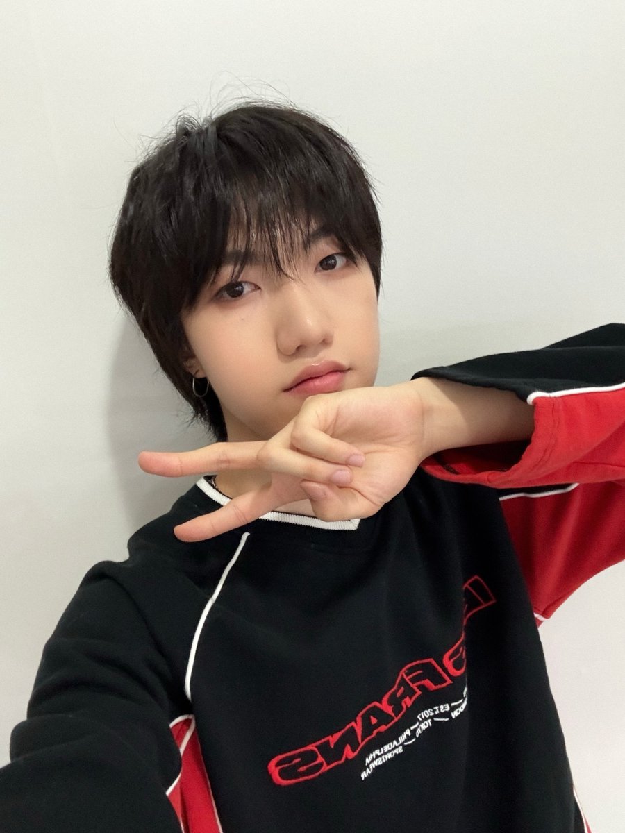 TRENDZ (트렌드지) tweet media