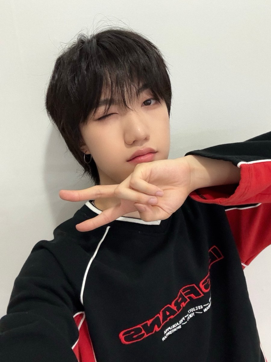 TRENDZ (트렌드지) tweet media