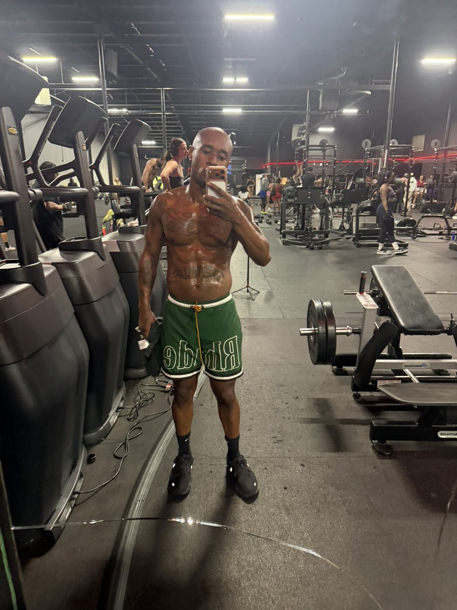 Jxmmi 🐌 tweet media