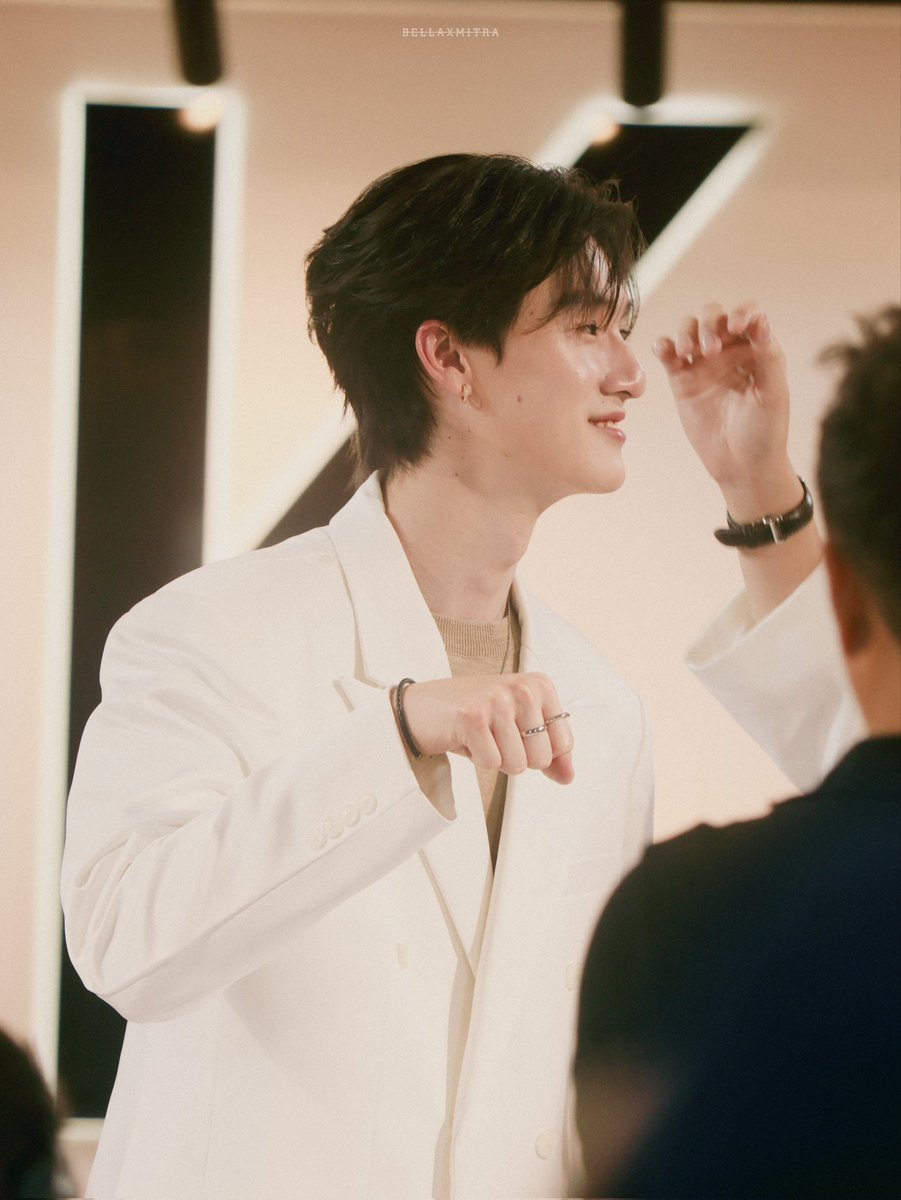 B̶E̶L̶L̶A̶X̶M̶I̶T̶R̶A̶ tweet media