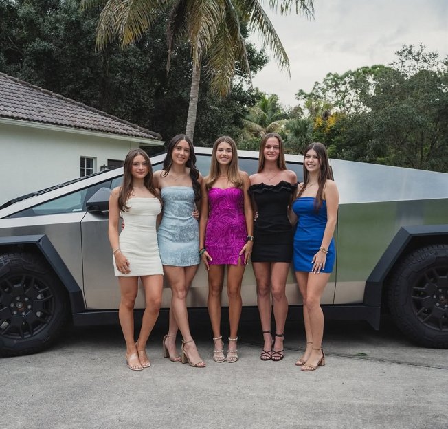 Jessica Rose tweet media