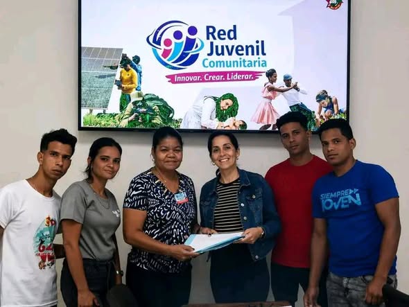 Jóvenes de Granma se suman a la Campaña de Declaración Jurada de Ingresos Personales y Pagos de tributos que cierra el 30 de abril.Ante las máximas autoridades de la #ProvinciaGranma la Dirección Provincial de la UJC acoge con  responsabilidad la tarea de choque como compromiso.