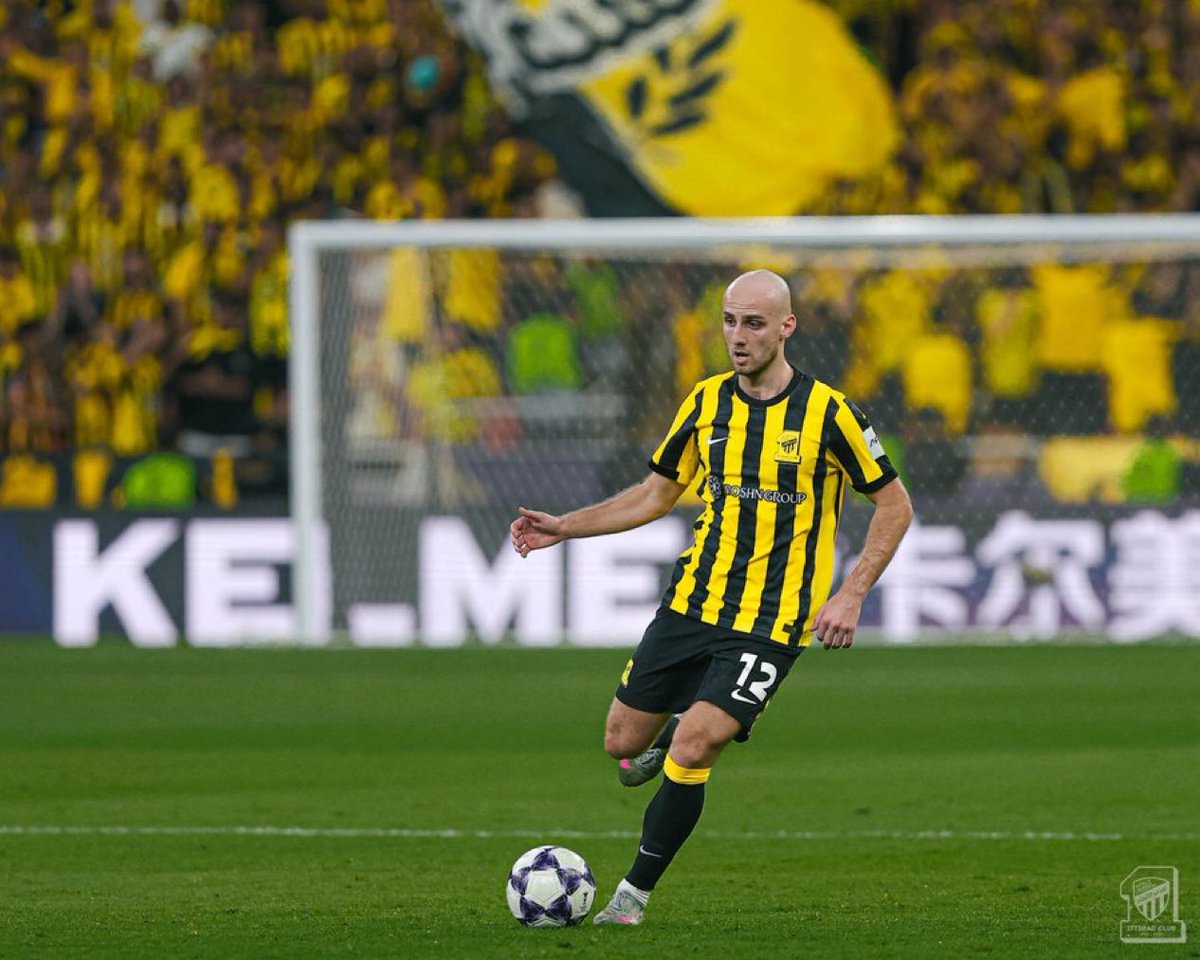 njg_v's tweet photo. 📊 ماريو ميتاي 🇦🇱 في دوري أبطال آسيا
للنخبة، من بين كل اللاعبين في البطولة :

🔝 • أكثر مُدافع قام بقطع تمريرات (16)
🥈 • ثاني أكثر لاعب في الافتكاكات (24).

🚫��🏼 https://t.co/L4DehxJ7Q3