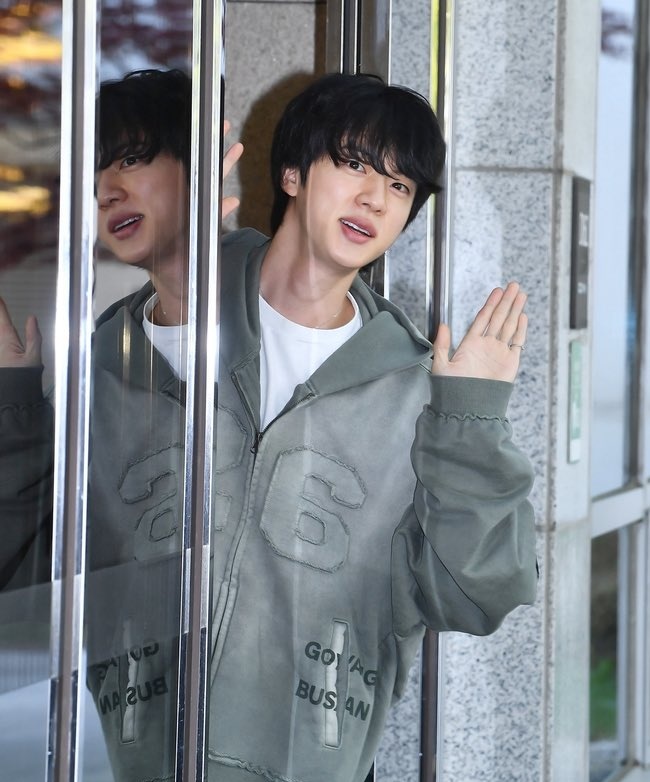 🫳🏻 tweet media