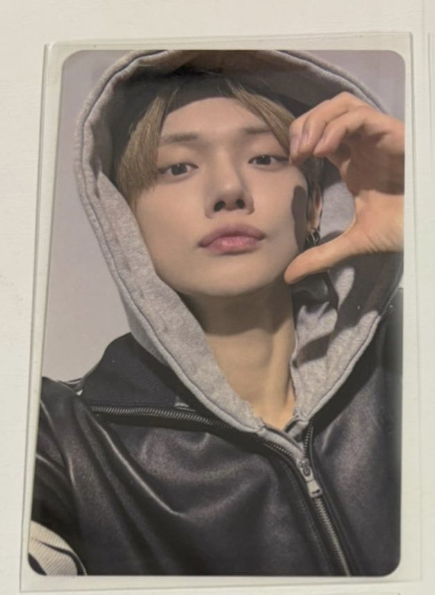 𝘙𝘶𝘯 . tweet media