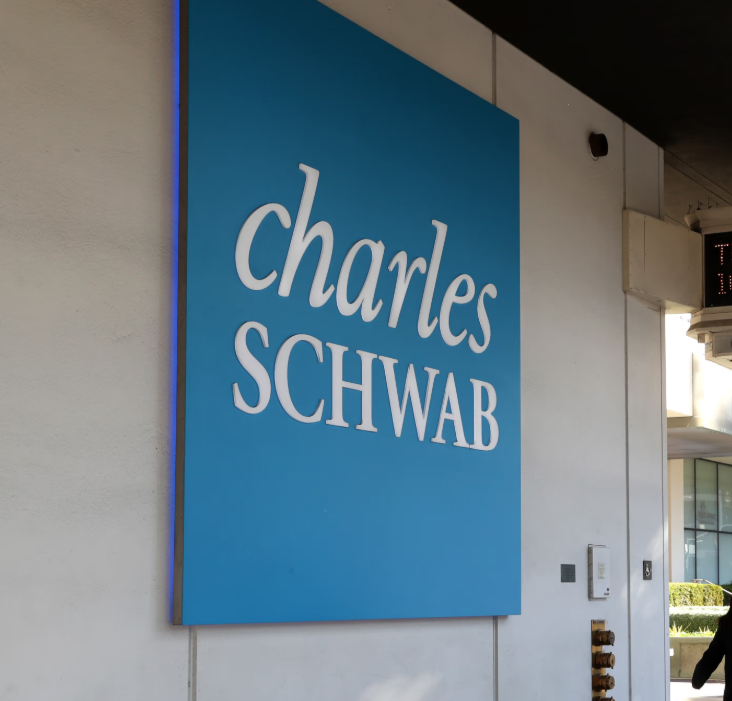 criptohoje's tweet photo. 🚨 AGORA: CHARLES SCHWAB, COM US$ 12 TRILHÕES SOB GESTÃO, VAI LANÇAR TRADING DE #BITCOIN E #ETHEREUM. 

🗞️CNBC https://t.co/rD6VJYUnxN