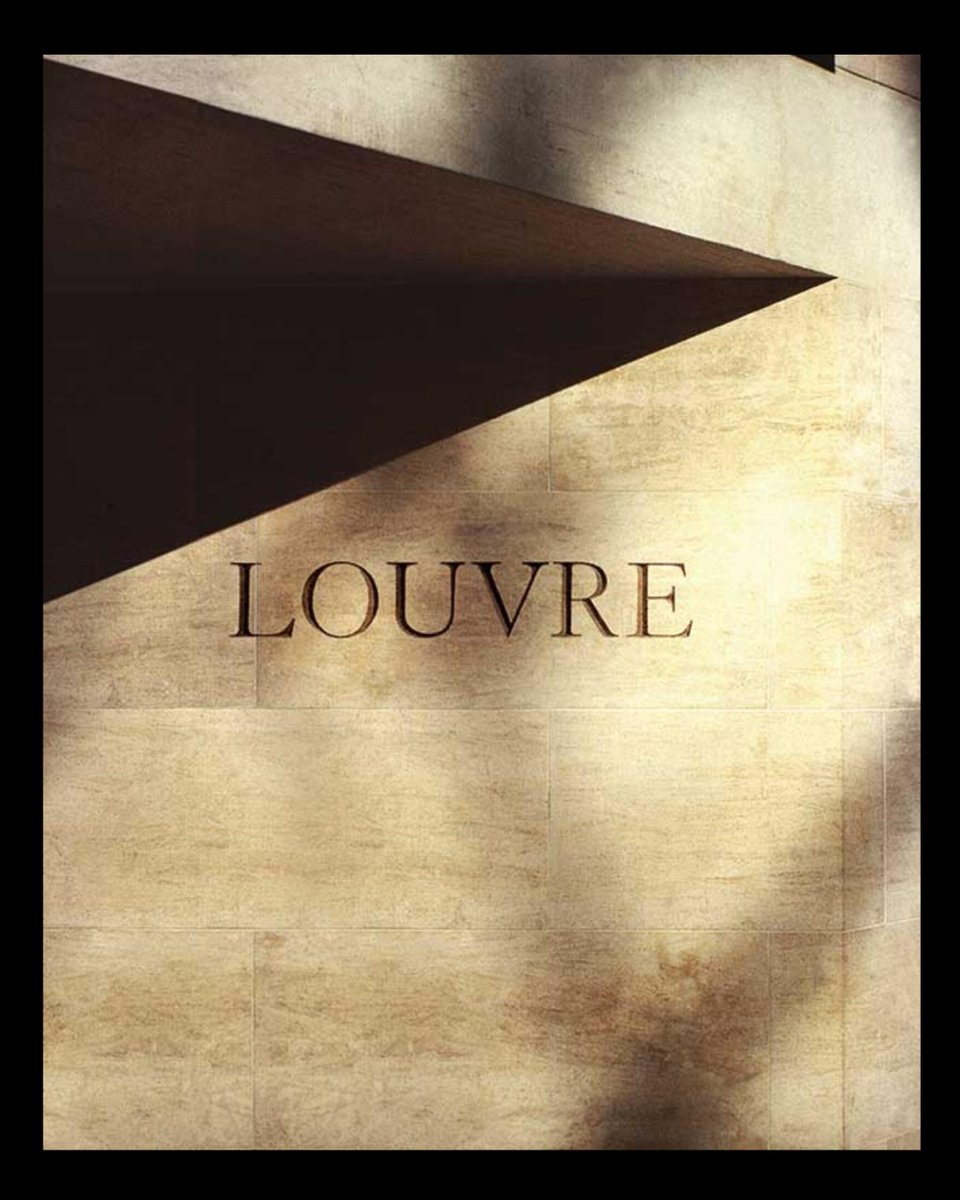 agigraphic's tweet image. #AGI member Ken Carbone (USA, inducted in 1997) Musée du Louvre Signage, 1988

#alliancegraphiqueinternationale #KenCarbone