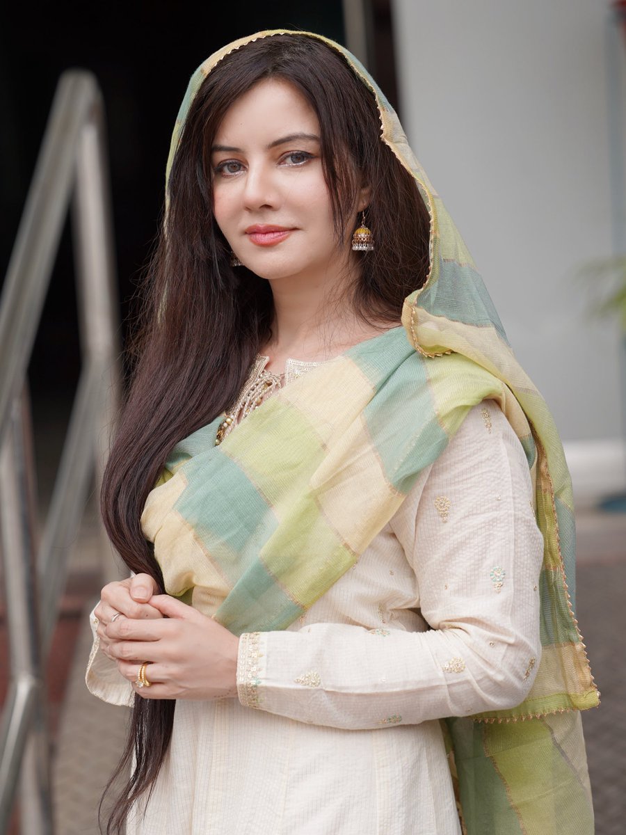 Rabipirzada's tweet image. حیا بائے رابی دے رہا ہے فری ڈلیوری! 
قدرتی طور پر خوبصورت نظر آنا ہر کسی کا حق ہے 
فیک ویب سائٹس سے بچیں 
ہمیشہ Hayabyrabi.com سے ہی آرڈر کریں ✔
#HayaByRabi #FreeDelivery #NaturalBeauty #OriginalProducts #SkinCare #BeautyPakistan