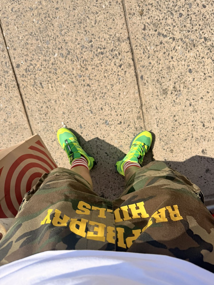 BinBrazy's tweet photo. Temporary distractions ain’t no grievin kus dey reachin . Kopy + Dey klone wat I’m feedin they Be thieving #21weeks #Alhamdulillah https://t.co/2dL0dZzu8R