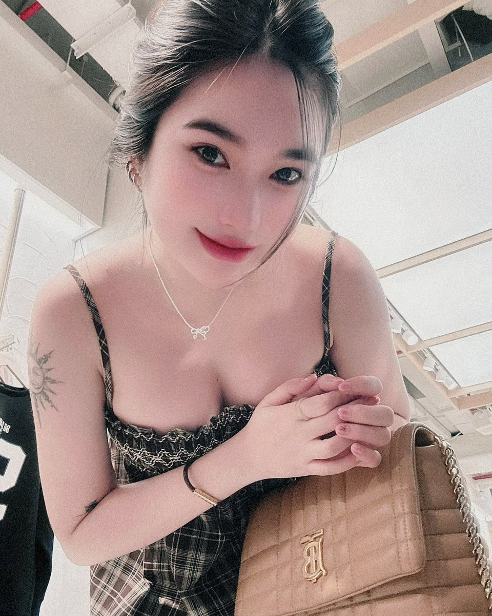 24izuu's tweet photo. #unneee
24iz.u https://t.co/mAiA0wyOql