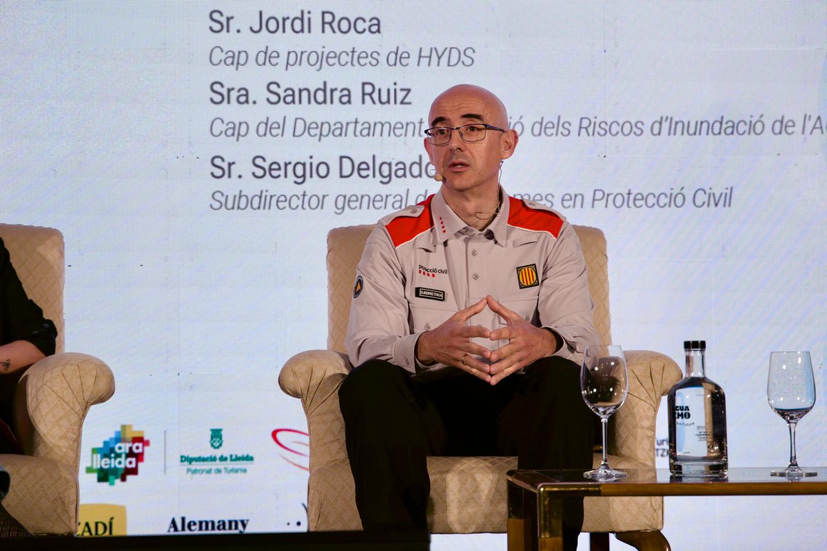 emergenciescat's tweet photo. Avui dijous, el subdirector de planificació de #ProteccióCivil, Sergio Delgado, ha participat en una de les taules rodones del Congrés de Càmpings de Catalunya a la Seu d'Urgell

La temàtica del debat han estat els protocols d'actuació per augmentar la seguretat de la ciutadania https://t.co/bQeNdlcnKj