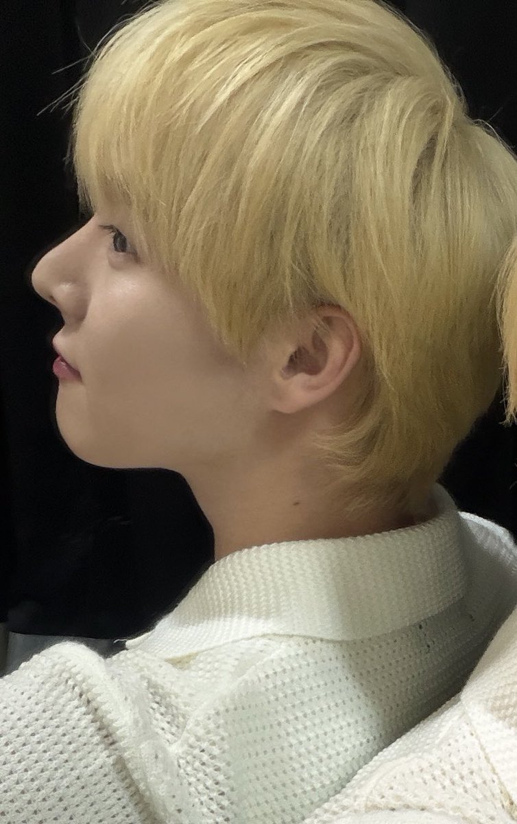 진심너무예뻐서 어쩔줄모루겟다…