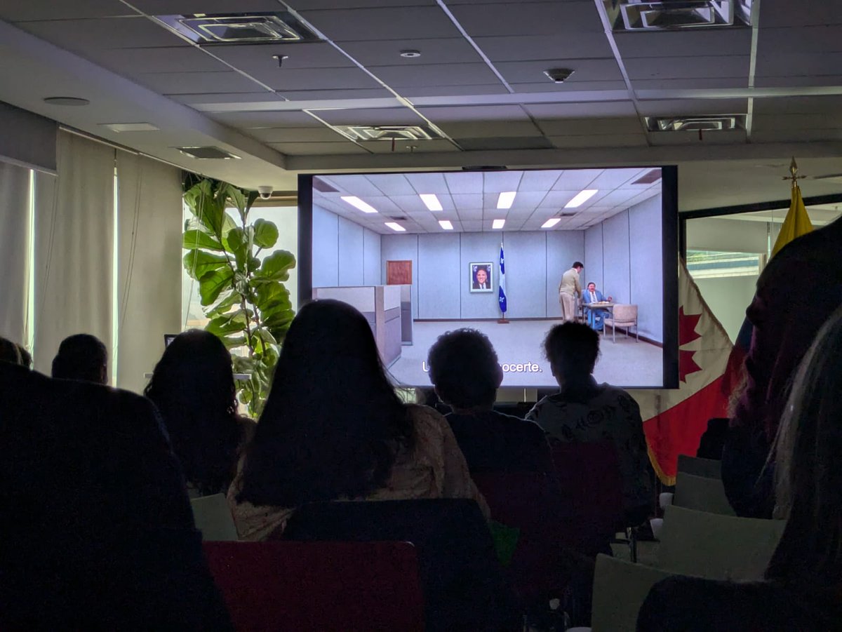 CanadayColombia's tweet photo. ¡Celebramos el Día Nacional del Cine Canadiense #CanFilmDay 🇨🇦 con proyecciones de Universal Language y 40 Acres!

Diversidad, creatividad y grandes historias que conectan culturas.

Proyecciones adicionales en @CinematecaBta, @_FICCI_ y @UnivalleCol. https://t.co/xxy0hixsj9