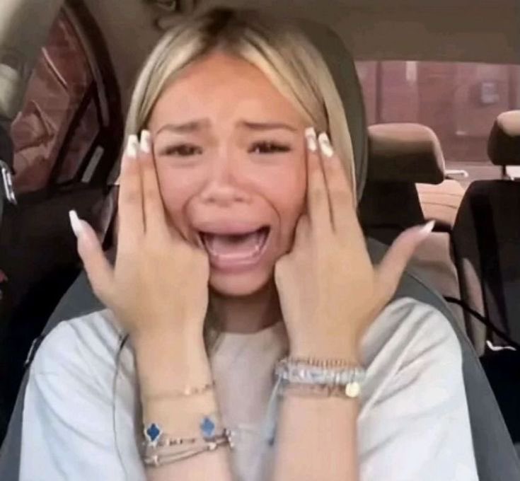 𖹭 - ia tweet media