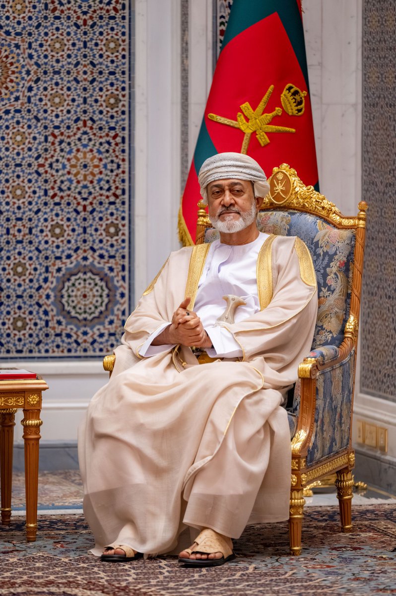 Royal Oman Family tweet media