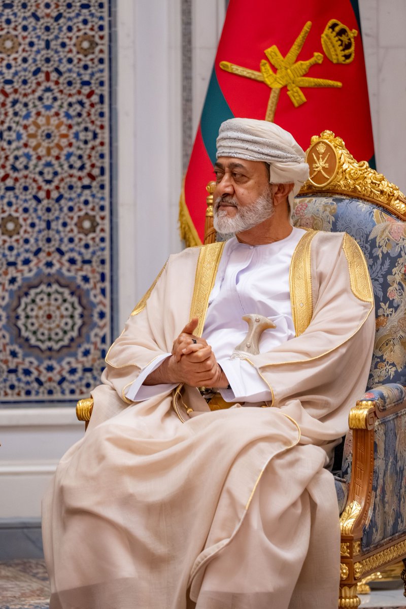 Royal Oman Family tweet media