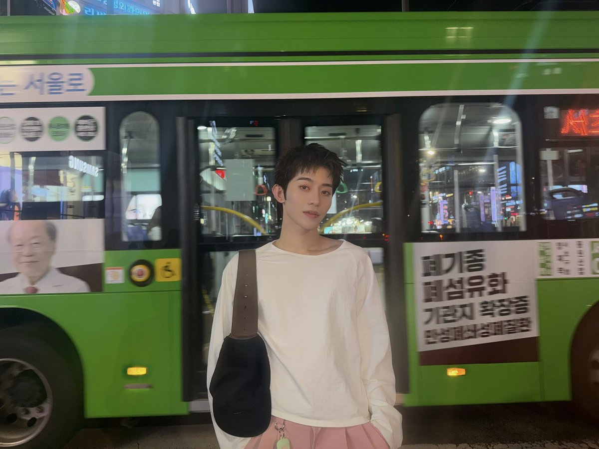 hyuga_915's tweet photo. お仕事で韓国でしたっ
バタバタやったけど大好きな韓国でお仕事ができてめっちゃ嬉しいですっ(^_−)−☆ https://t.co/ZN0IBG25ew